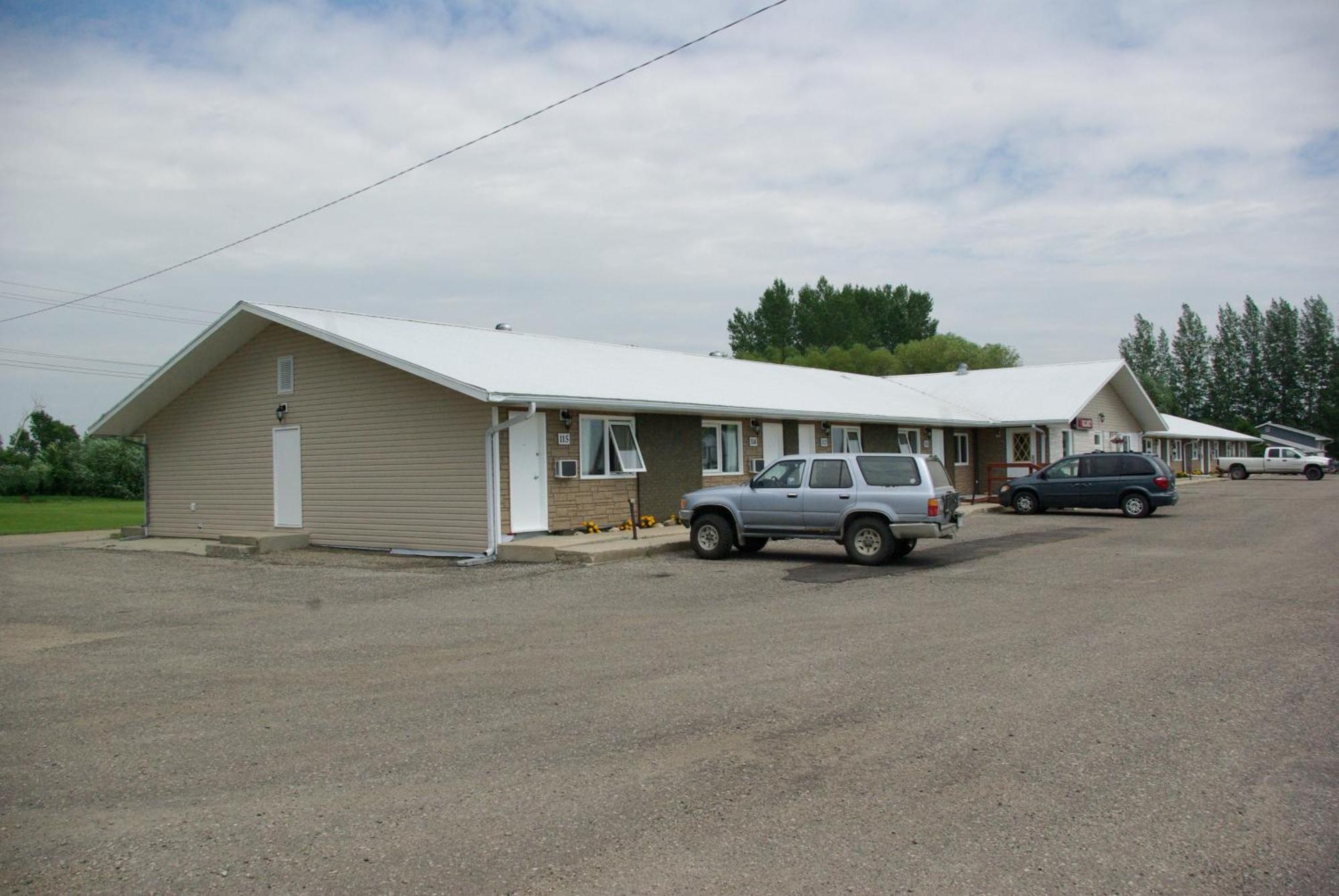 Westway Inn Motel Neepawa Exterior photo