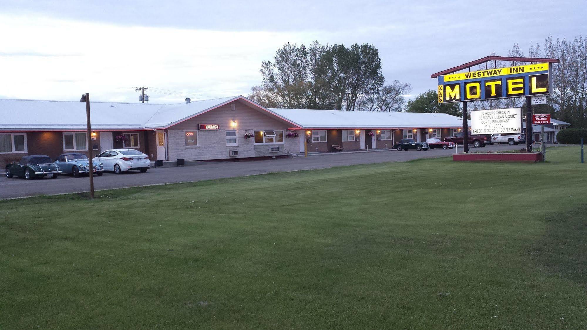 Westway Inn Motel Neepawa Exterior photo