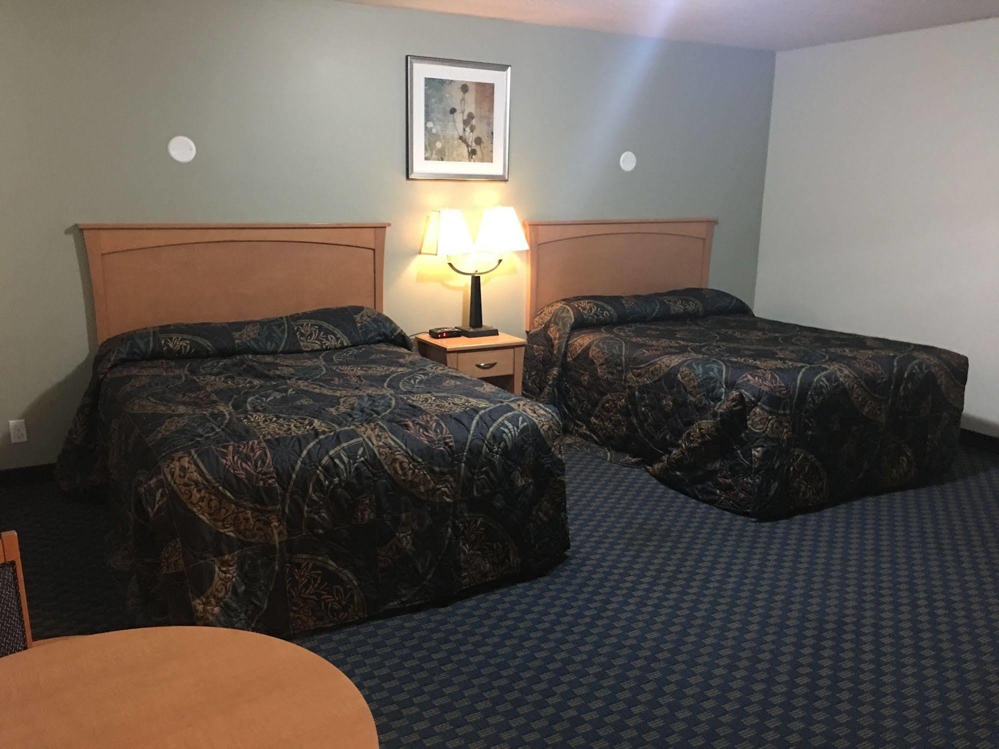 Westway Inn Motel Neepawa Exterior photo