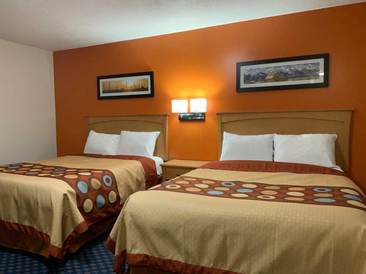 Westway Inn Motel Neepawa Exterior photo