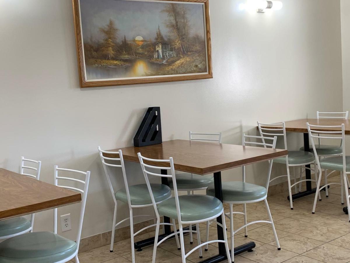 Westway Inn Motel Neepawa Exterior photo
